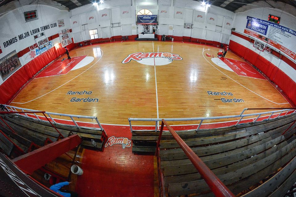 Cancha de básquet del club